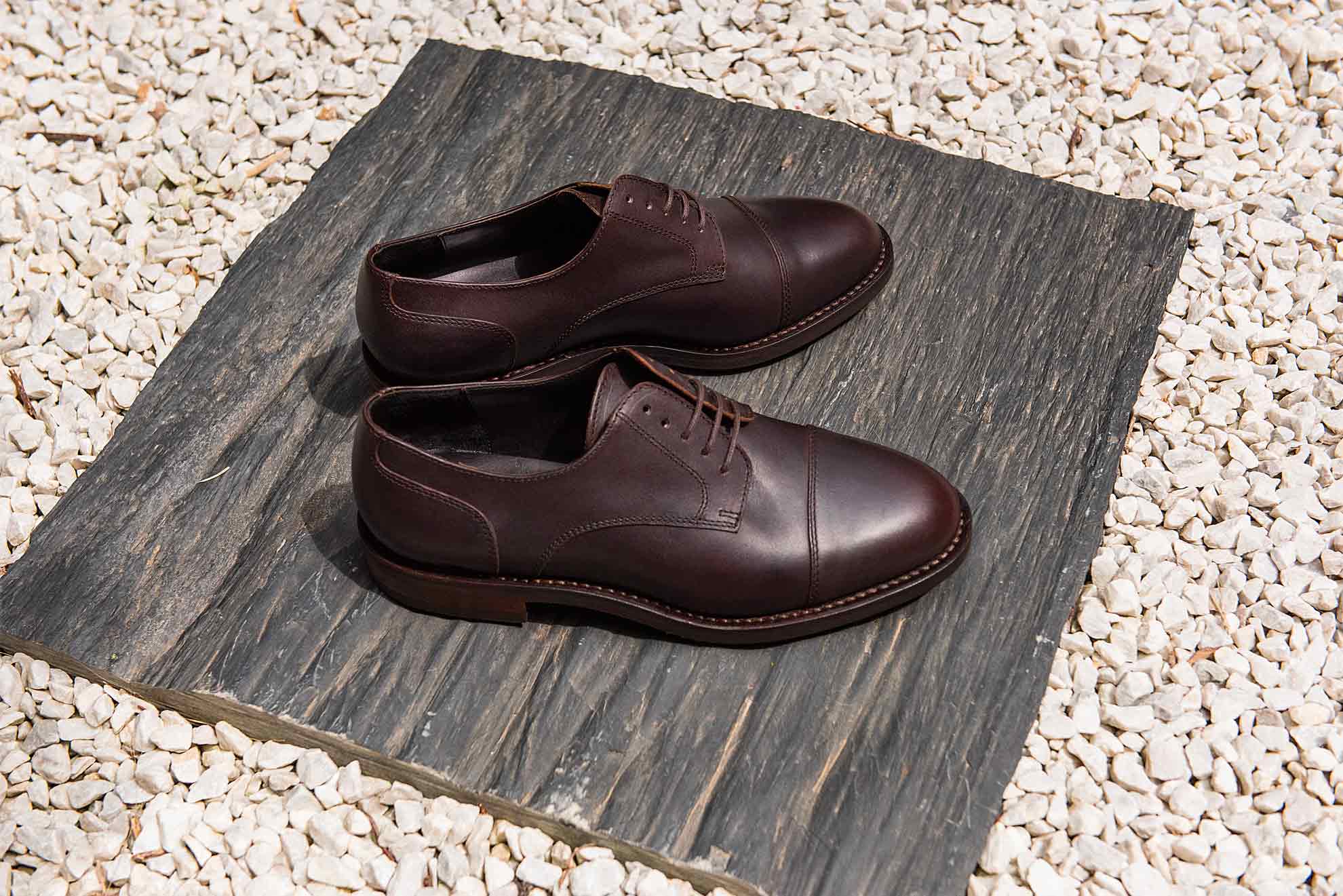 derby ebene cuir gras