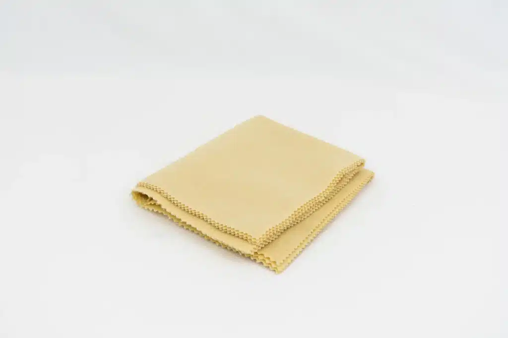 Chamoisine en coton 30×30 cm pour entretien des chaussures en cuir lisse